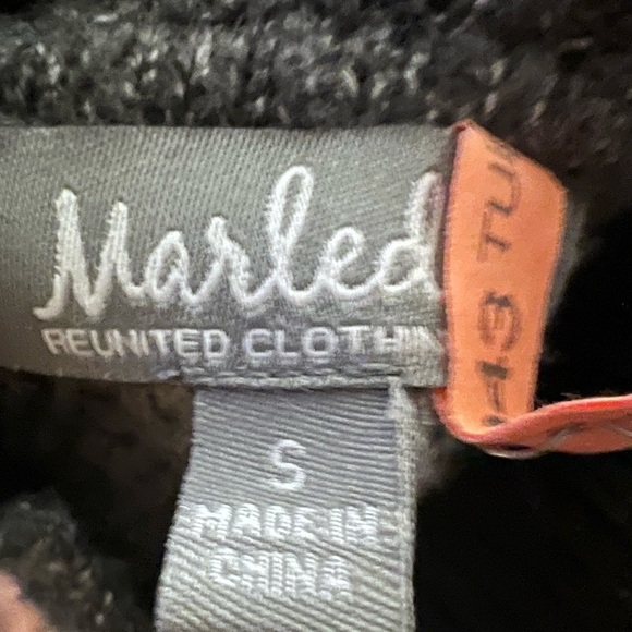 Marked Reunited Leopard Print Turtleneck Sweater. Size Small. Gray - Picture 5 of 5